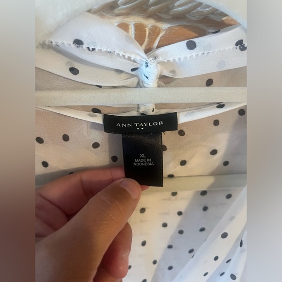 Polka dot blouse - Picture 2 of 3